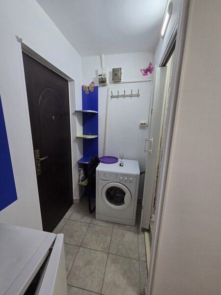 Piata Resita, Berceni, garsoniera confort 3, proaspat renovata